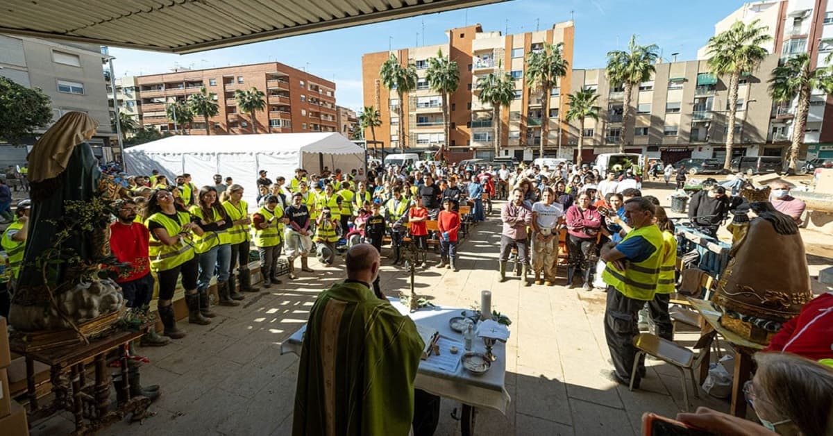 Misas de campaña en medio de la tragedia