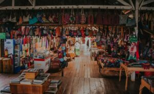 Fundación CARF convoca su mercadillo solidario para apoyar a sacerdotes diocesanos
